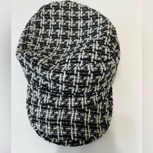 EUC Peter Grimm Plaid/TweedLarge Cap/Hat